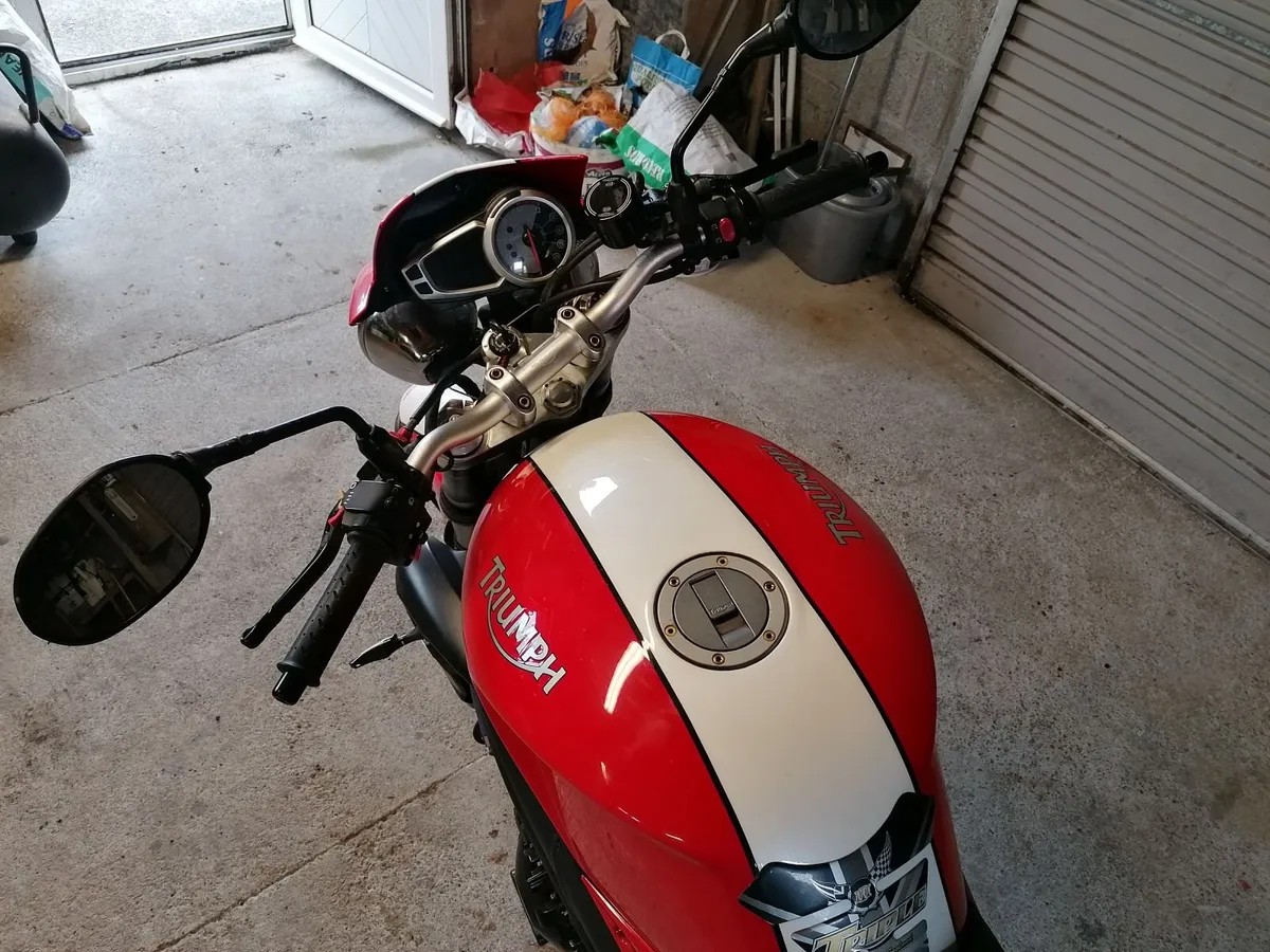 2010 Triumph speed triple - Image 3