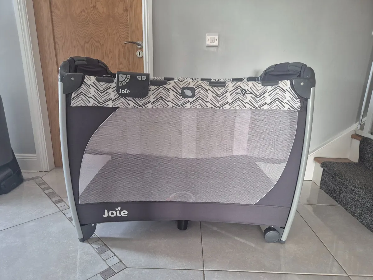 Joie travel cot - Image 2