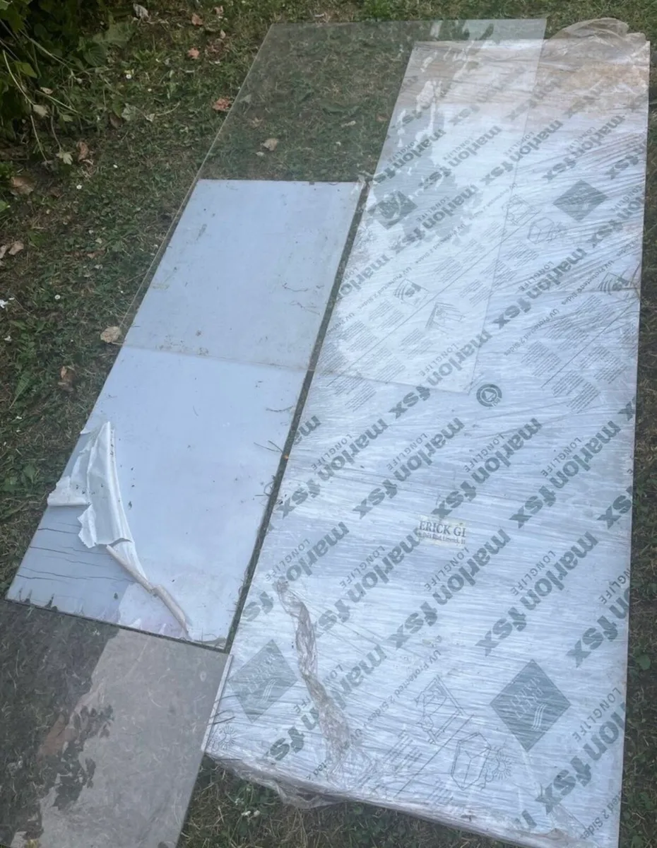 4 polycarbonate roofing clear sheets - Image 2