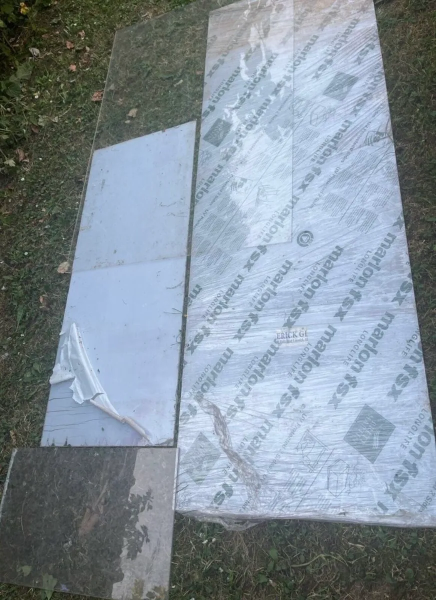 4 polycarbonate roofing clear sheets - Image 4