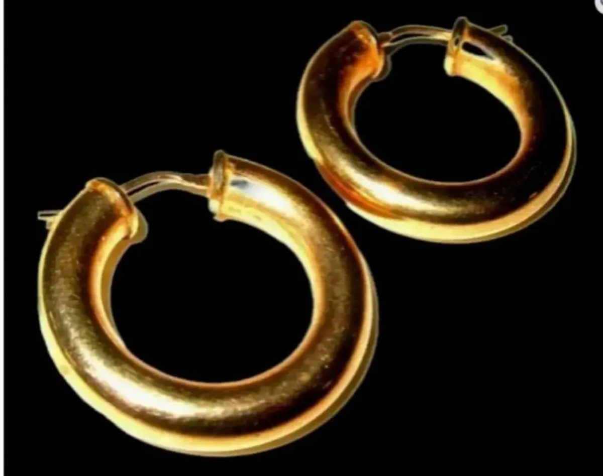 Vintage Hallmarked 9ct Gold Chunky Hoops - Image 2