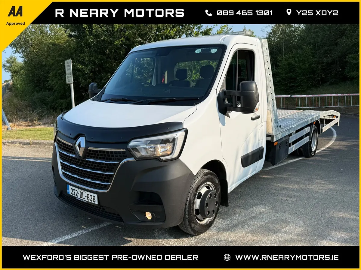 2022 222 Renault Master Recovery Truck Twin wheel - Image 1