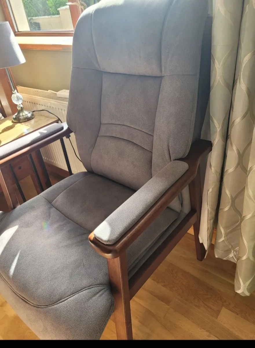 Orthopaedic High-Back Chairs – Like New - Image 4