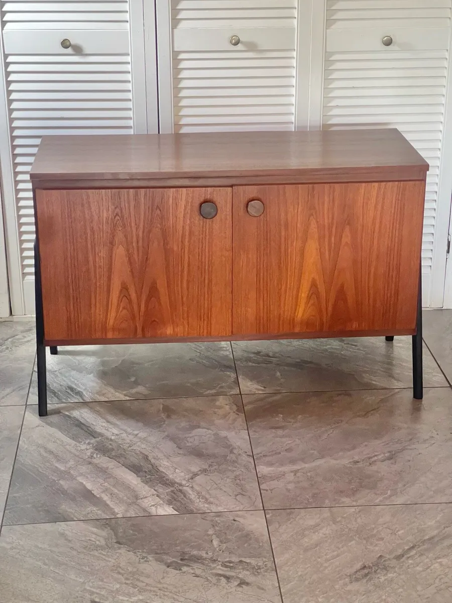Mid century sideboard - Image 2