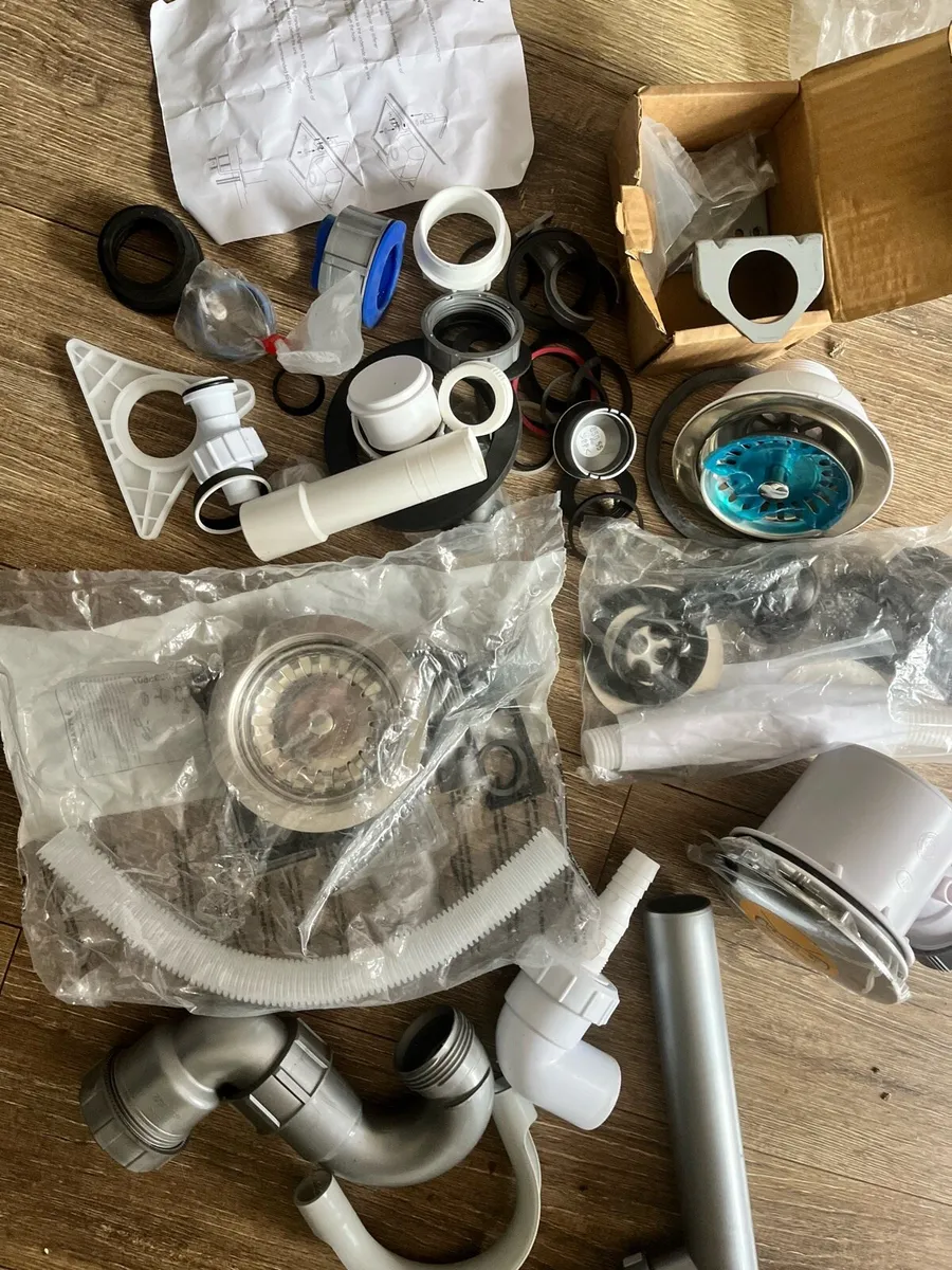 Bundle of a new stuff - Image 3