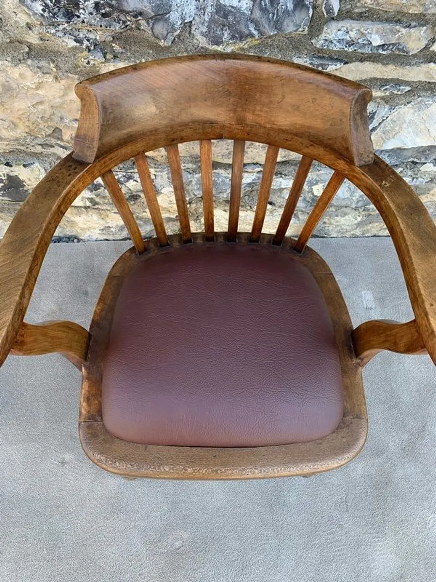 Edwardian Oak Captains Chair. - Image 2
