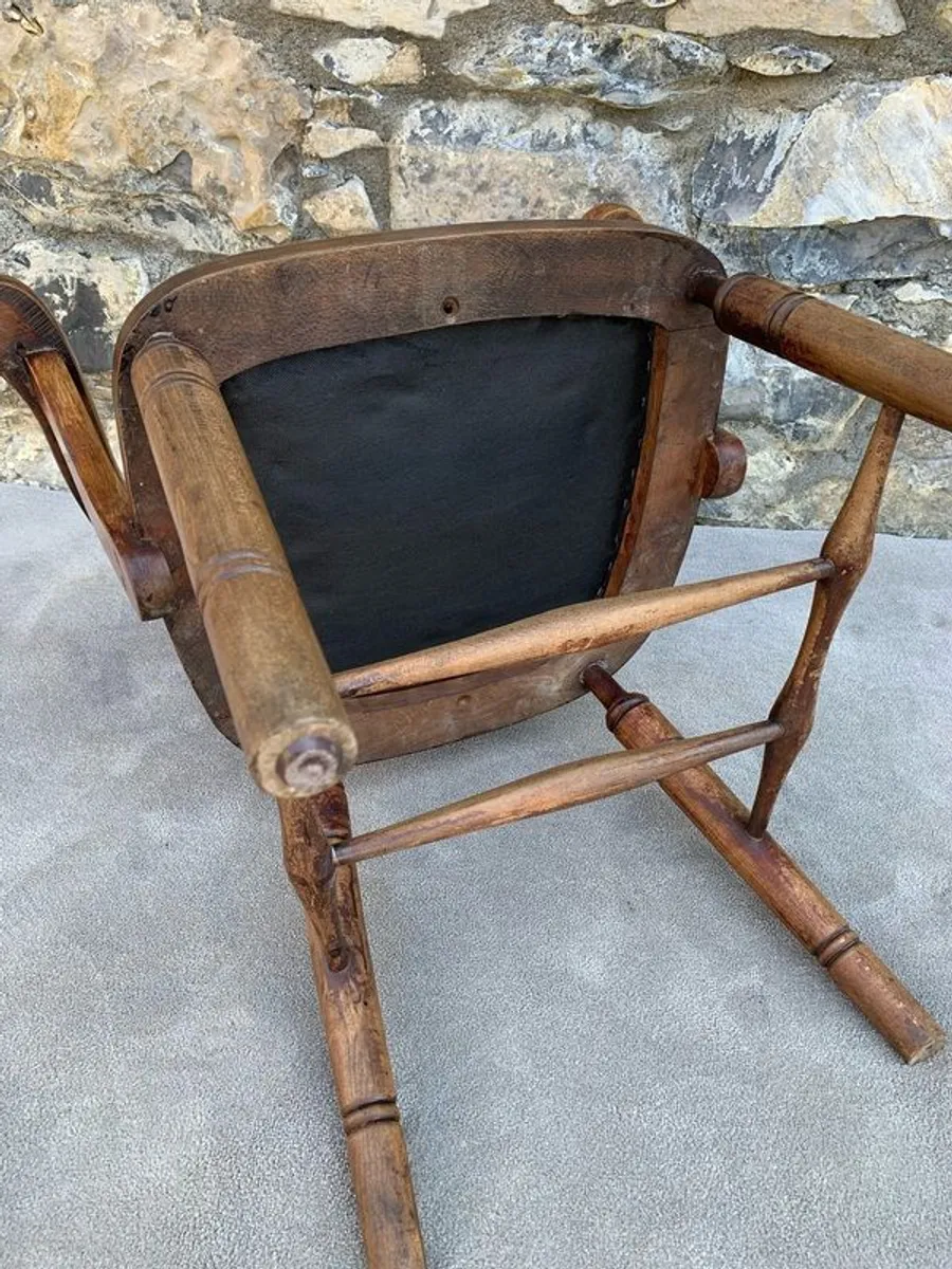 Edwardian Oak Captains Chair. - Image 4
