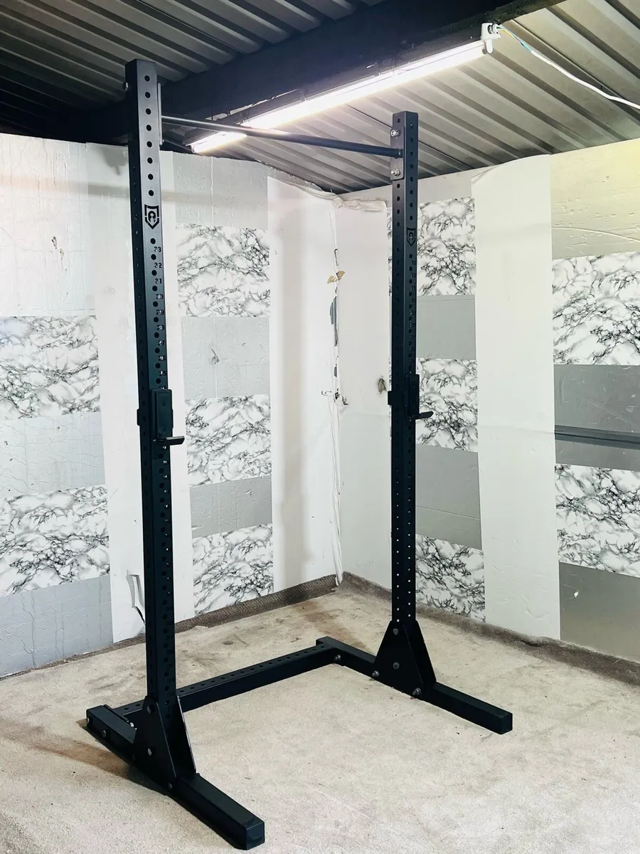 HEAVY DUTY TOP QUALITY RACK - Image 1