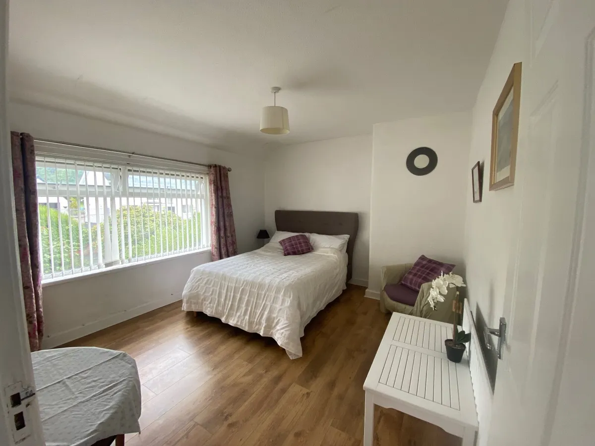 Holiday Home close to Belfast | Sleeps 4/5 - Image 1