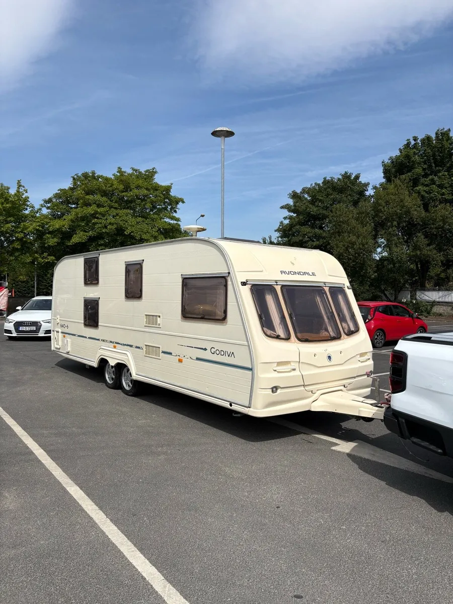 Avondale 6 berth fixed Bunkbed caravan - Image 1