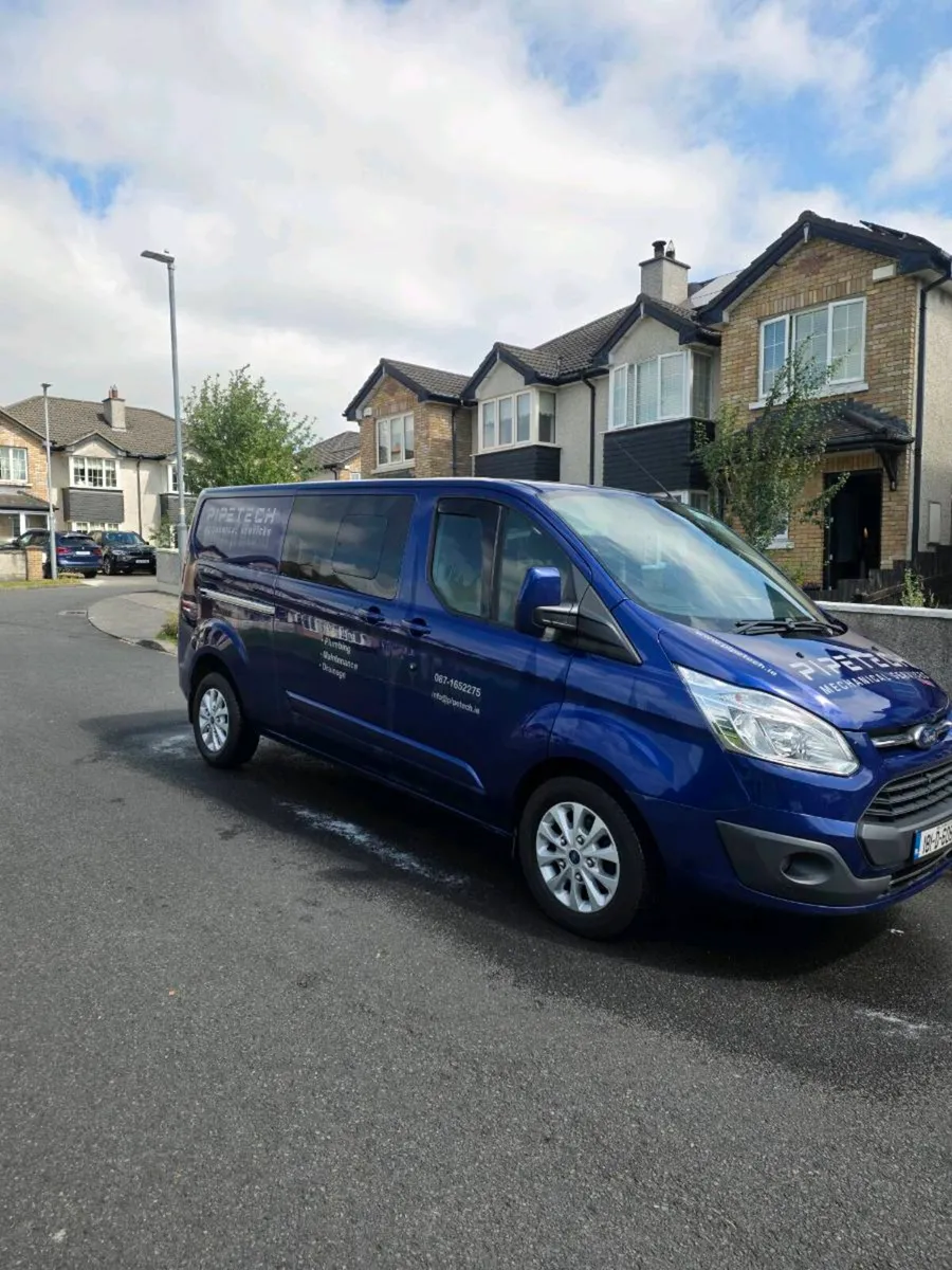 FORD TRANSIT CUSTOM CREWCAB - Image 4
