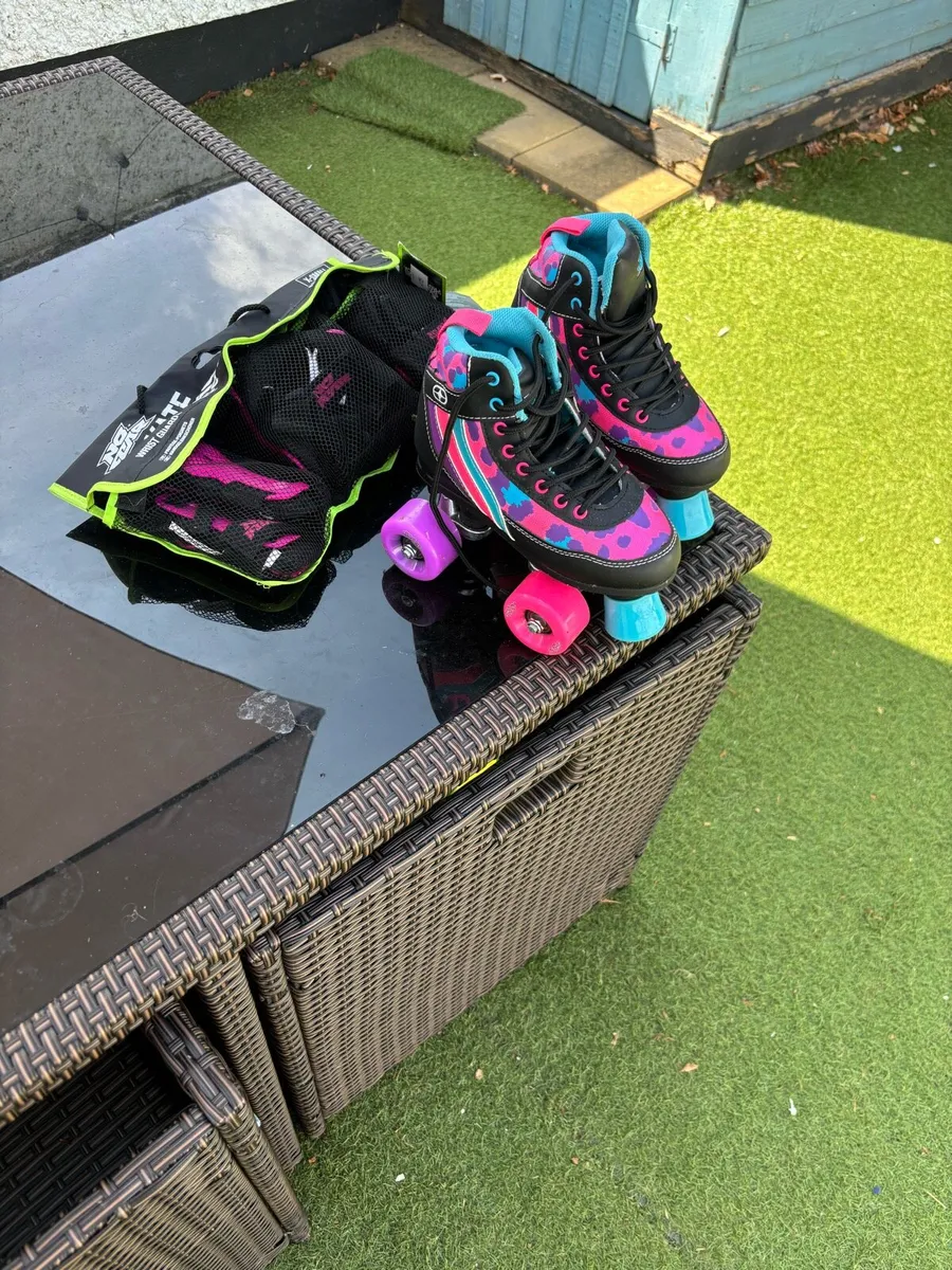 Skates & protective guards for skating - Image 1