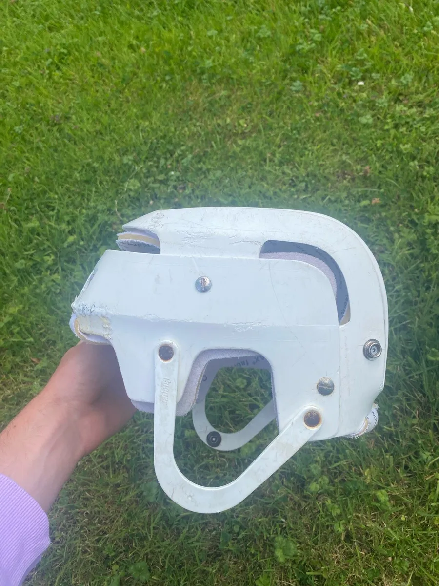 Hurling helmets - Image 3