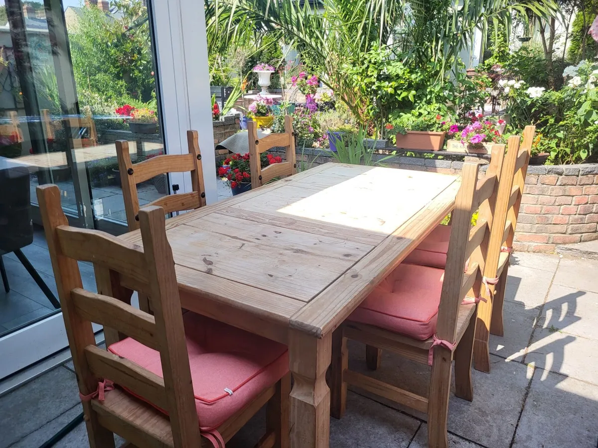Kitchen Table and 5 Chairs - Image 1