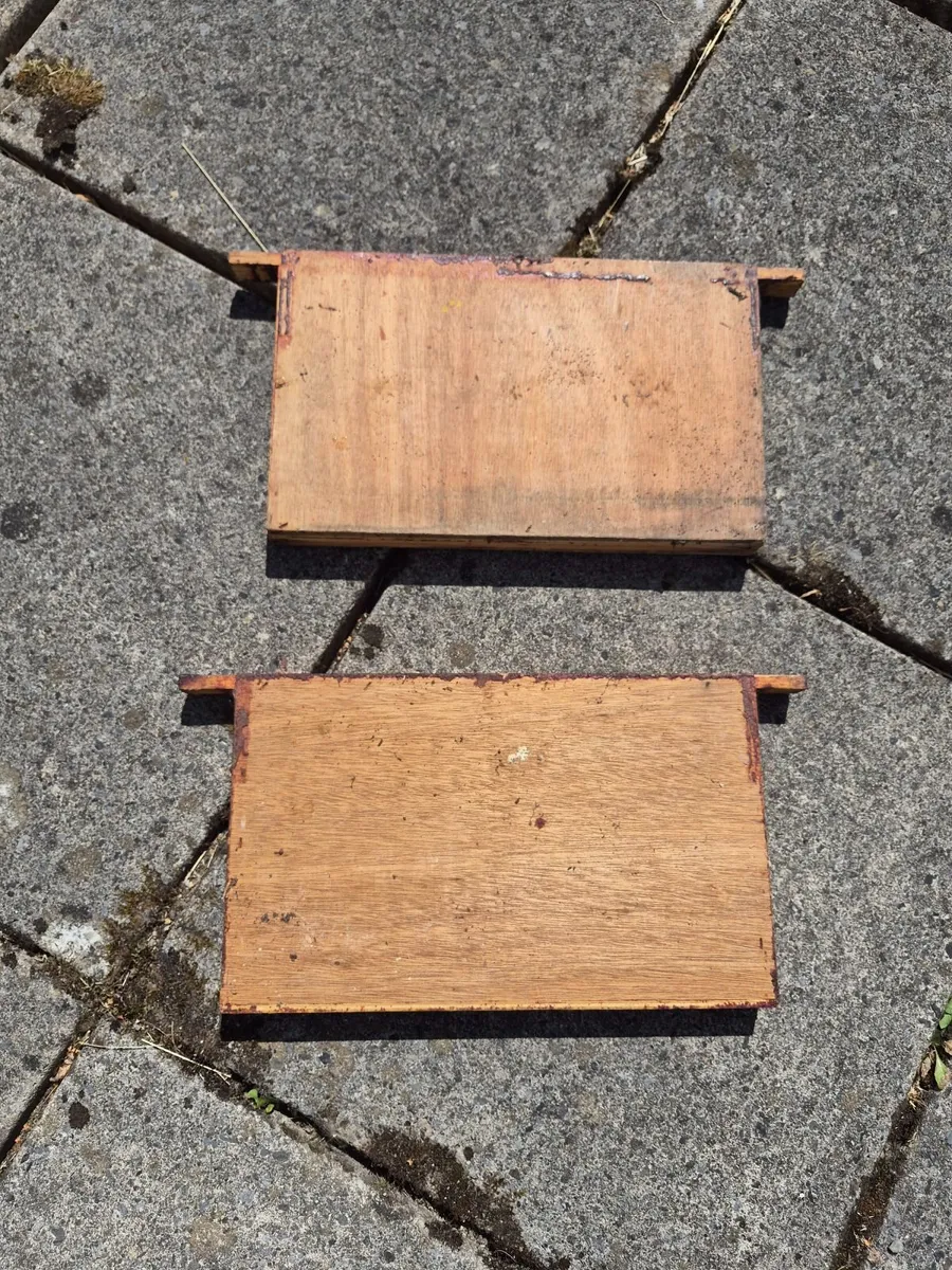 Bee equipment - Image 3