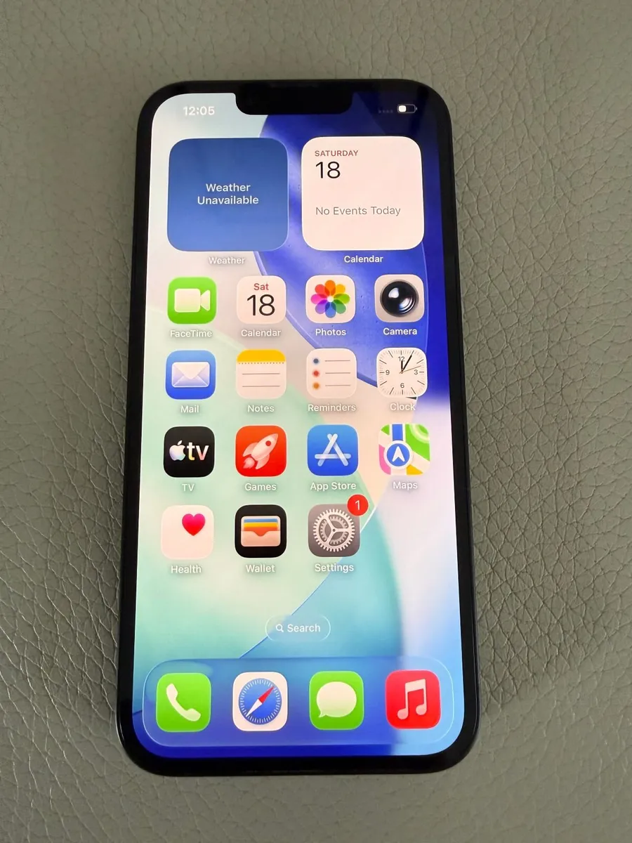 iPhone 16e 128GB THREE network - Image 1