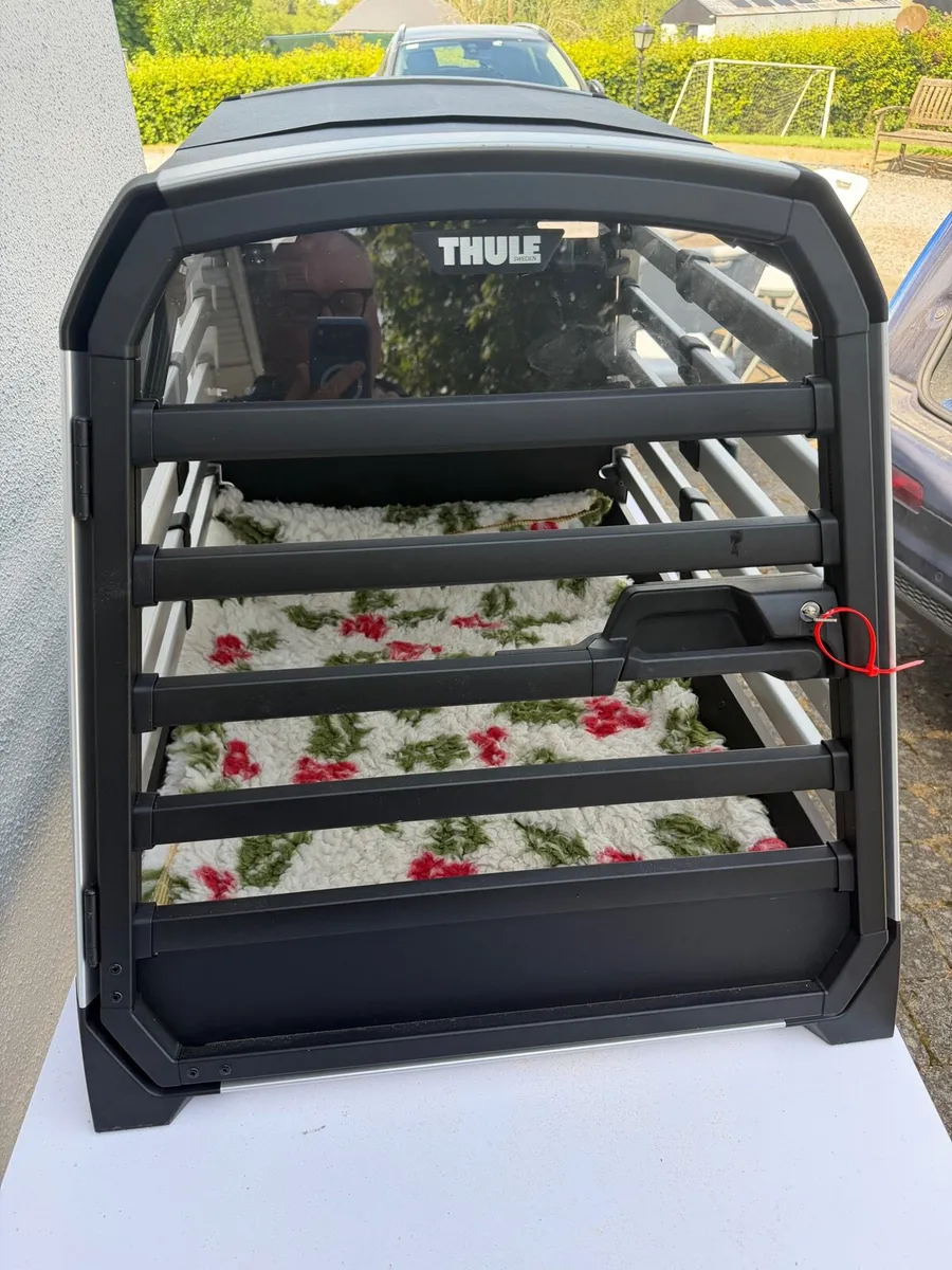 Thule Allax L dog crate for cars - Image 4