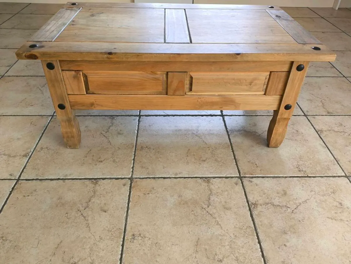 Coffee table - Image 1
