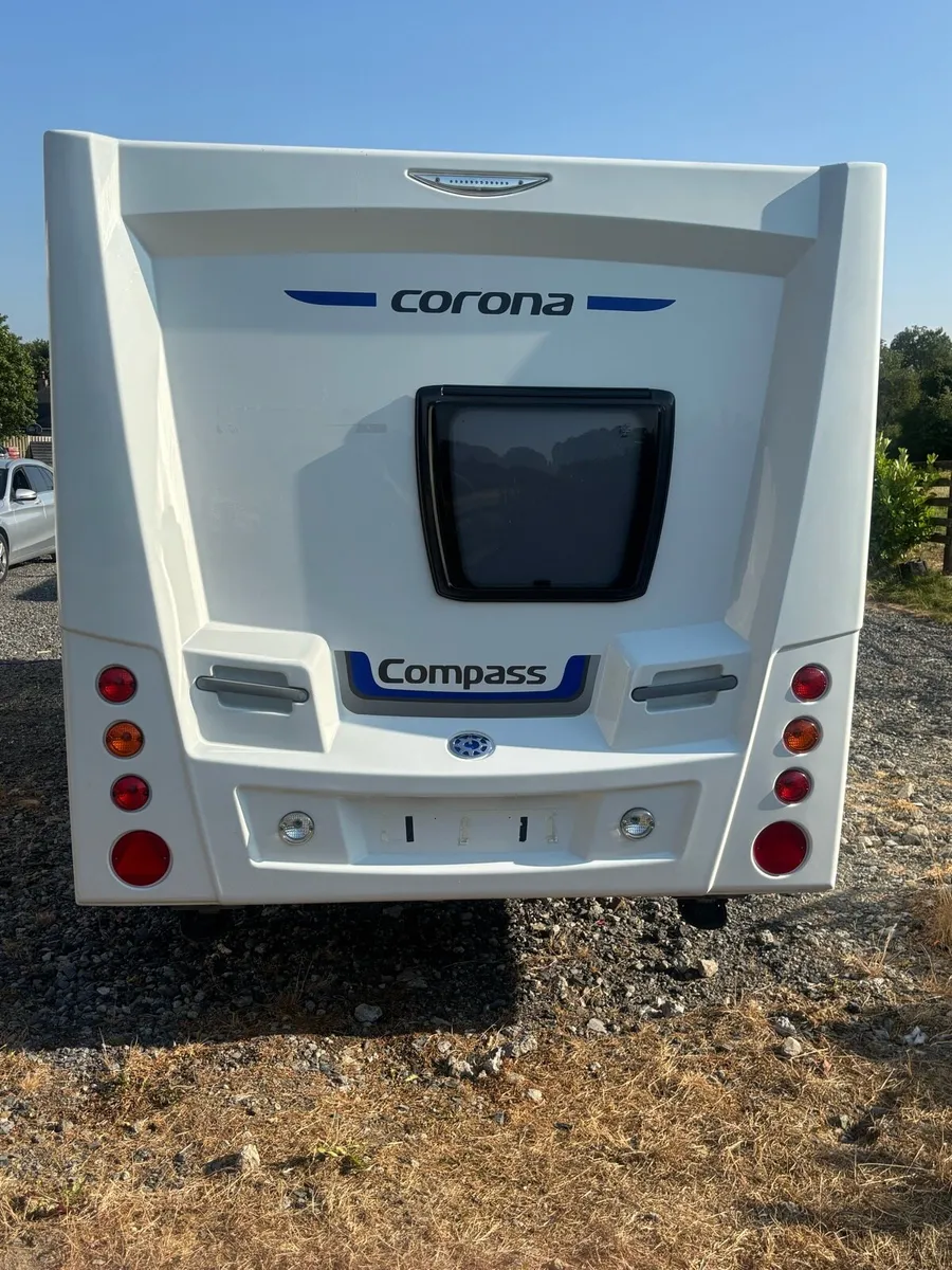 2014 Compass Corona 540 Caravan - Image 3