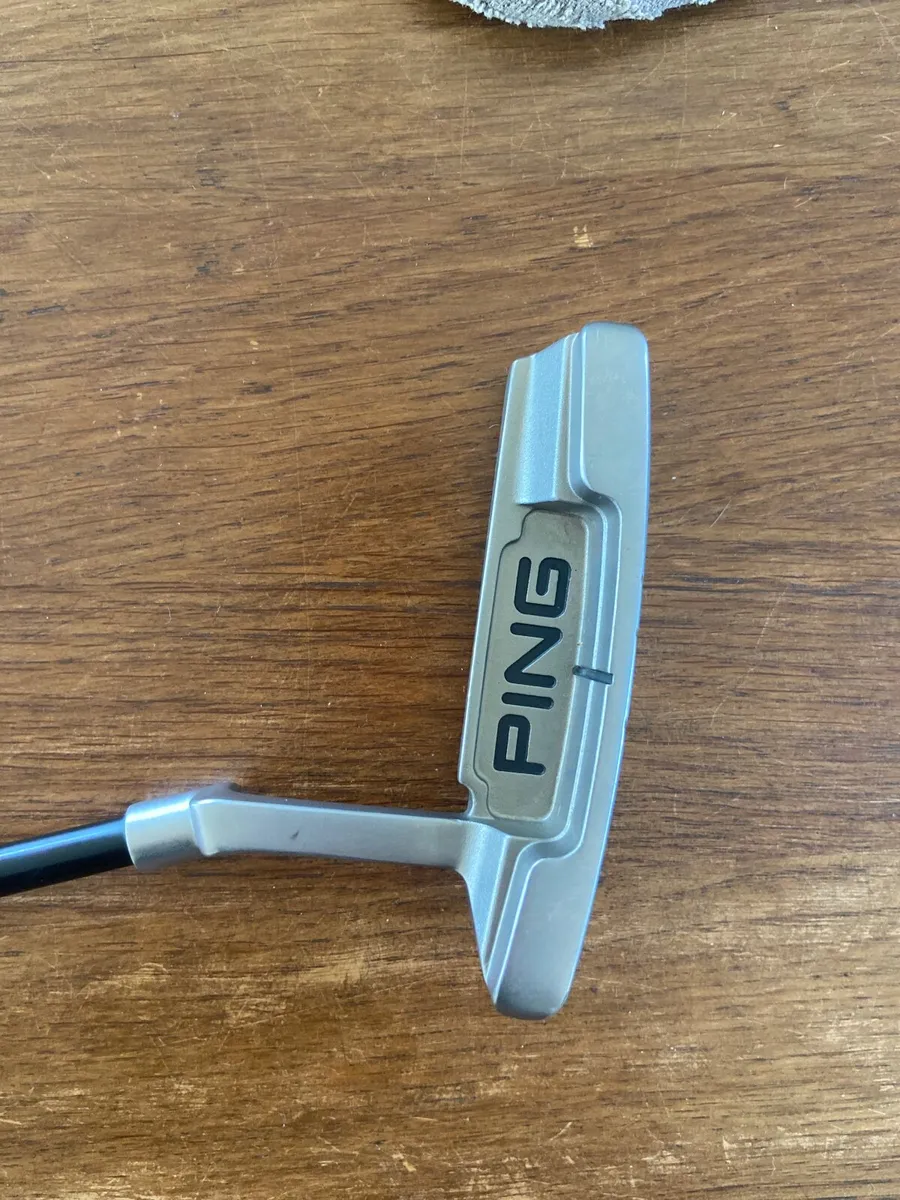 Golf club - Image 2