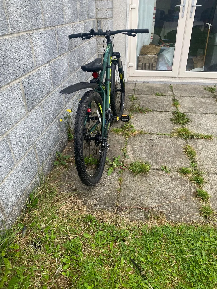 Carrera Vengeance Mountain Bike - Small frame. - Image 3