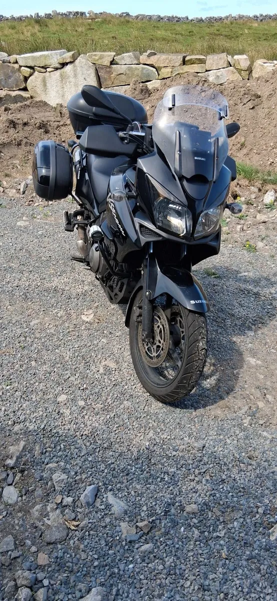Suzuki V Strom 1000  DL 1000 2010 - Image 1