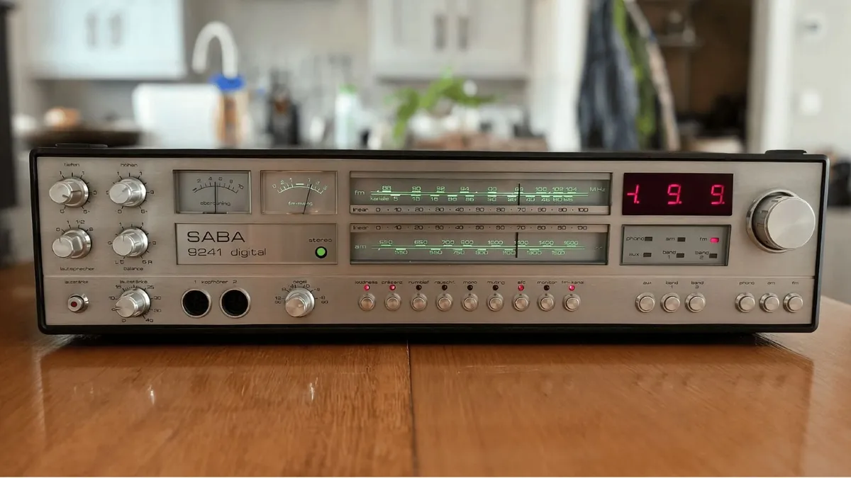 Vintage SABA 9241 Digital Monster Receiver - Image 1