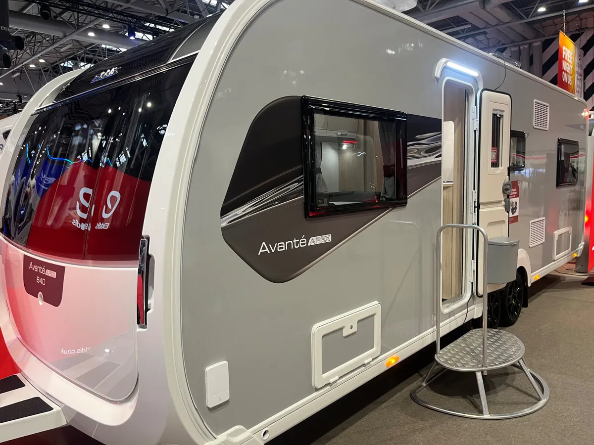 NEW ELDDIS APEX 840 6/7 BERTH HIGH SPEC CARAVAN - Image 2
