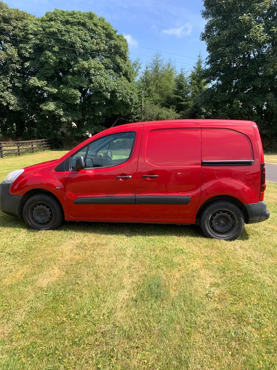 Citroen Berlingo 2016 - Image 2