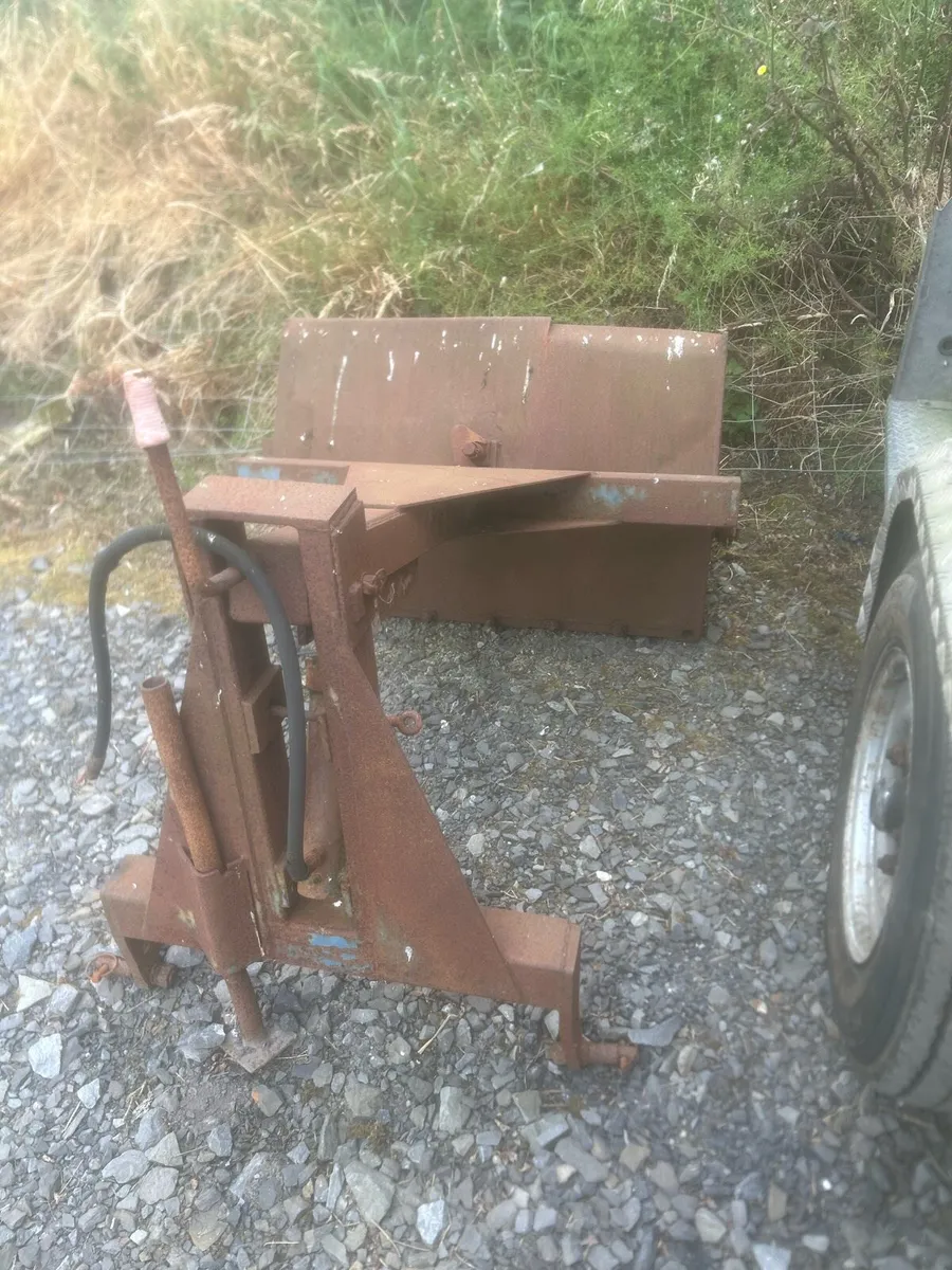 Back end loader - Image 1
