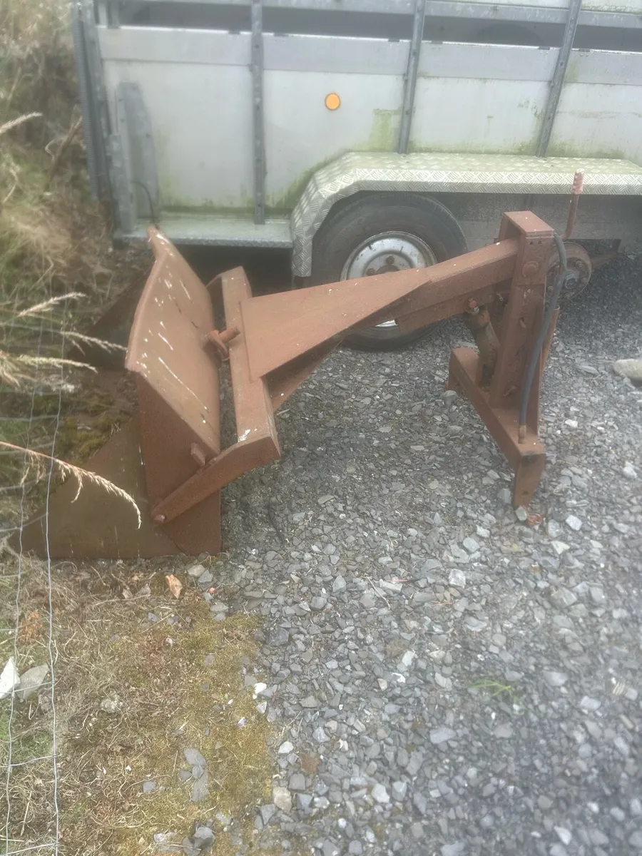 Back end loader - Image 2