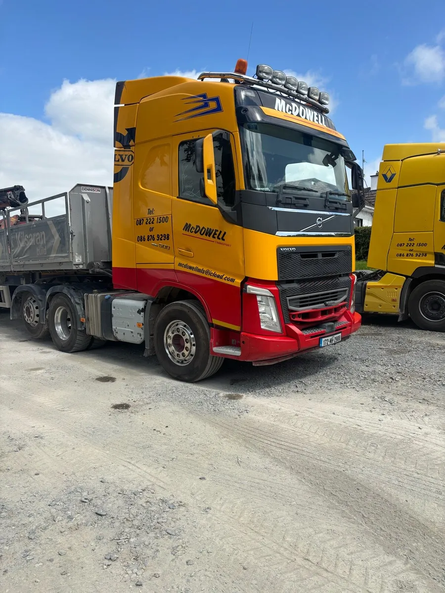 Volvo 500 - Image 2