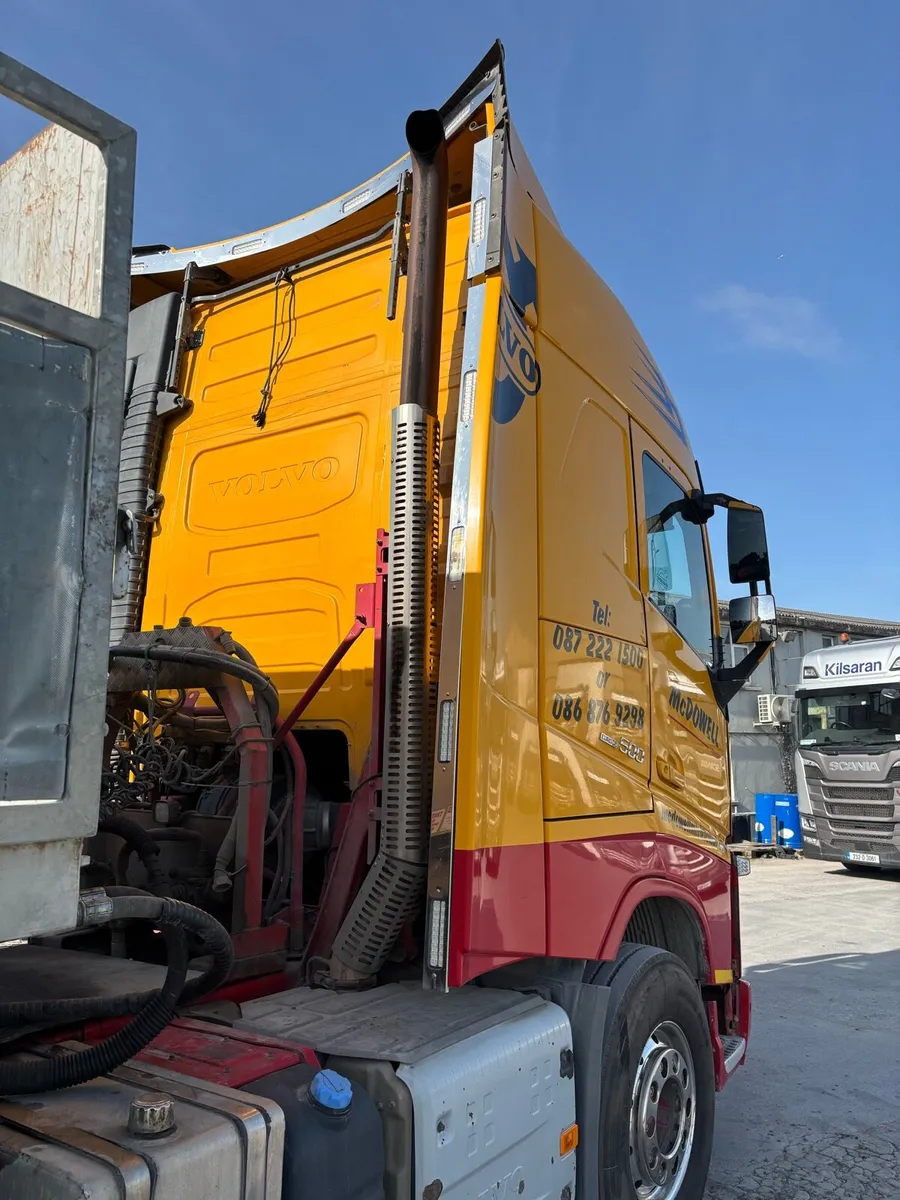 Volvo 500 - Image 4