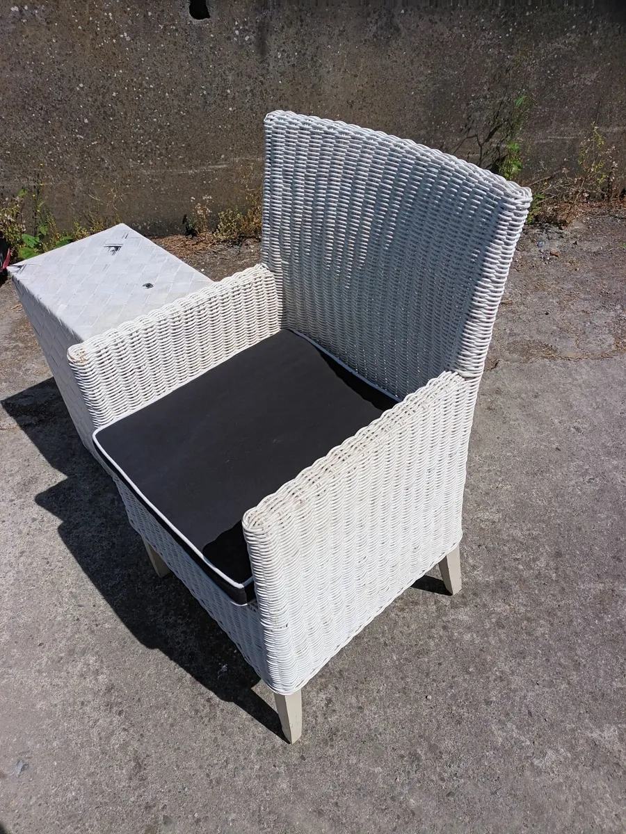 Bedroom chair and blanket box - Image 2