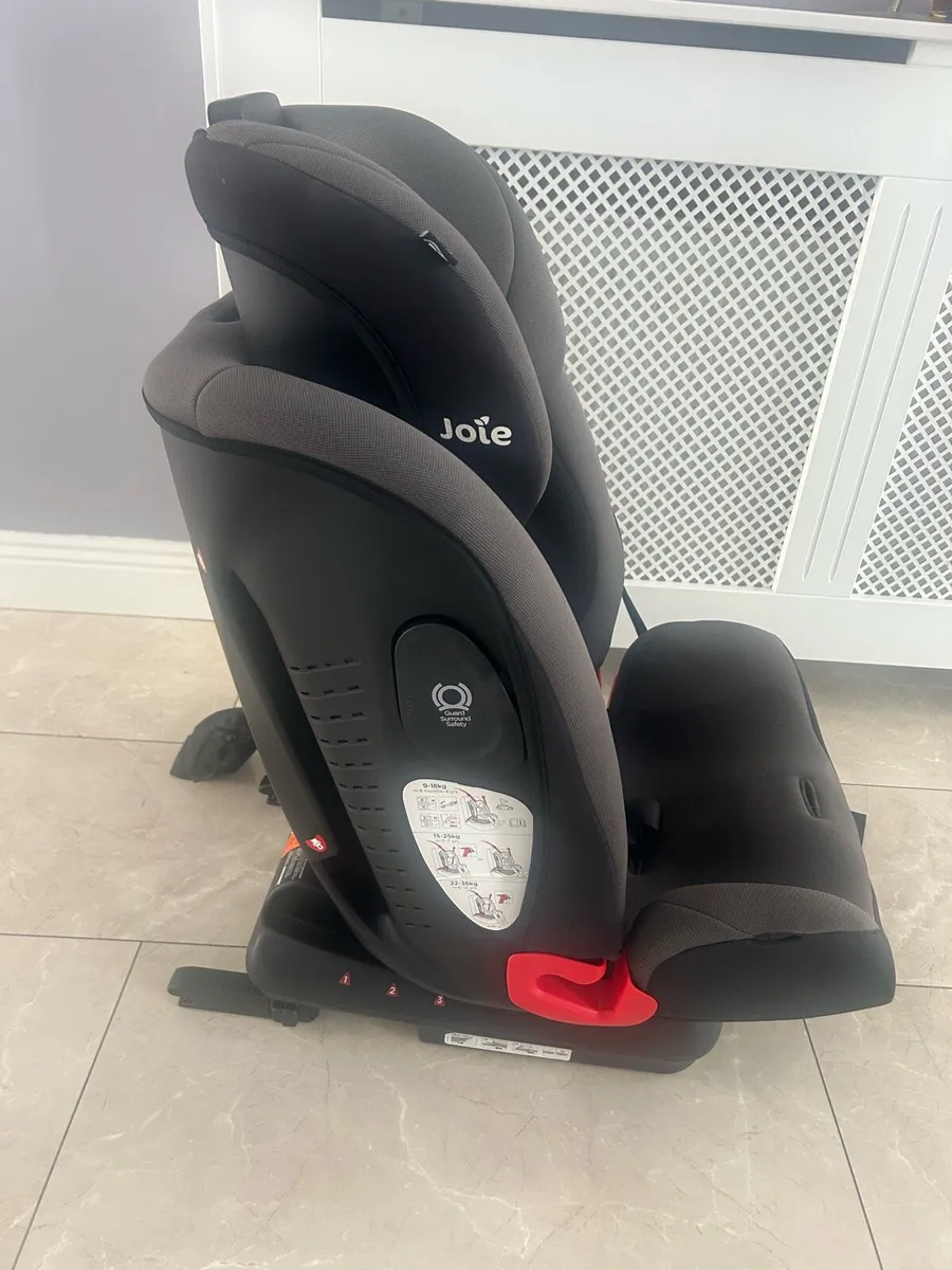 Joie Bold Isofix group 1/2/3 Car Seat 9-36kg - Image 2