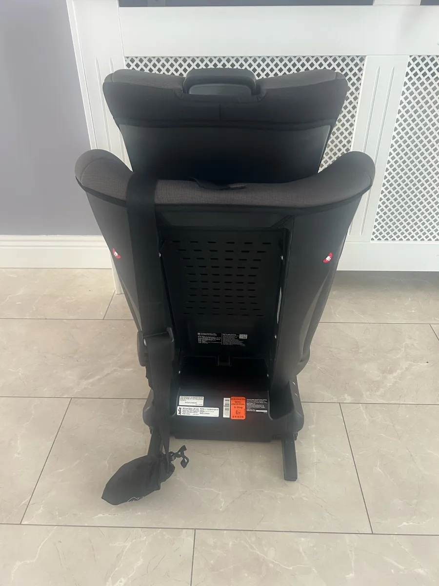 Joie Bold Isofix group 1/2/3 Car Seat 9-36kg - Image 3