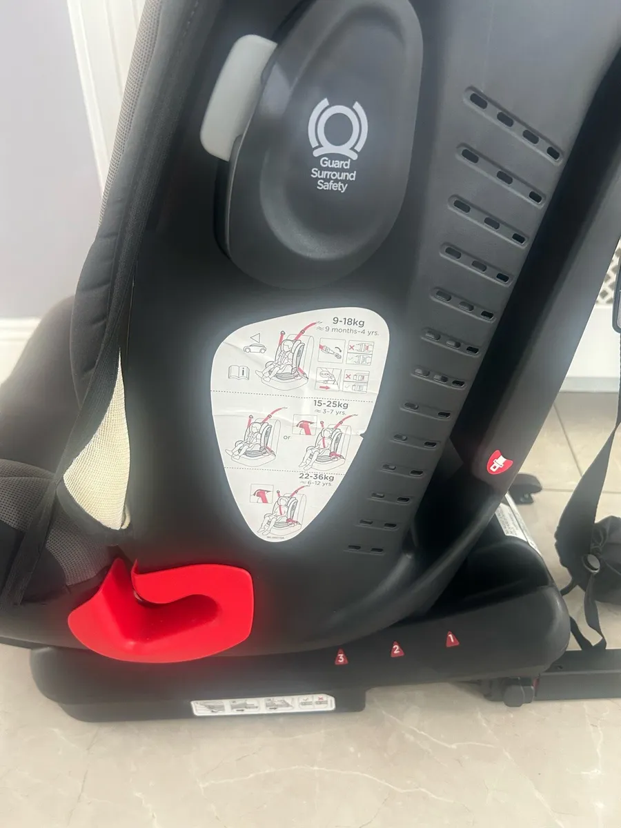 Joie Bold Isofix group 1/2/3 Car Seat 9-36kg - Image 4