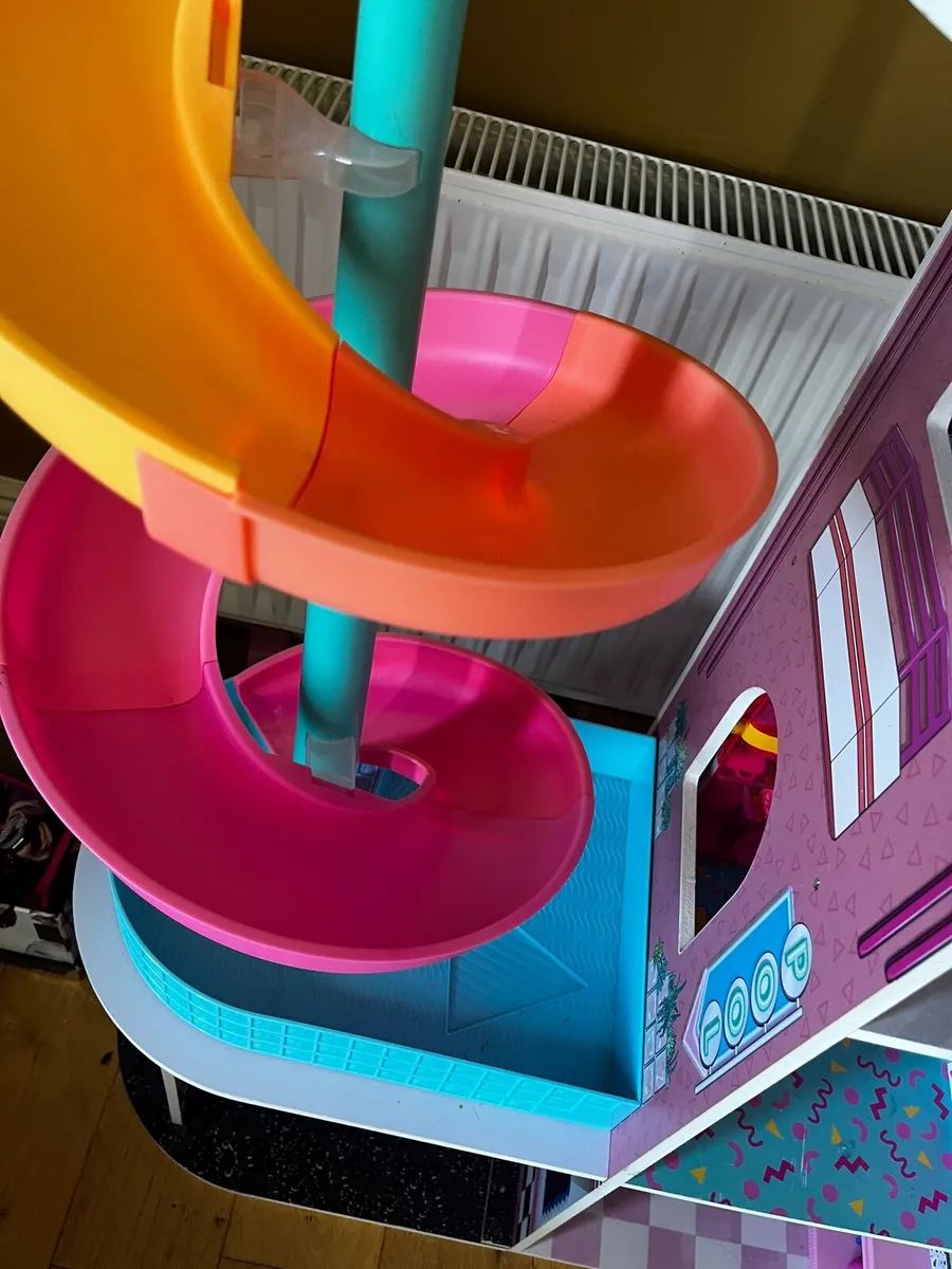 LOL Surprise Doll House - Image 4