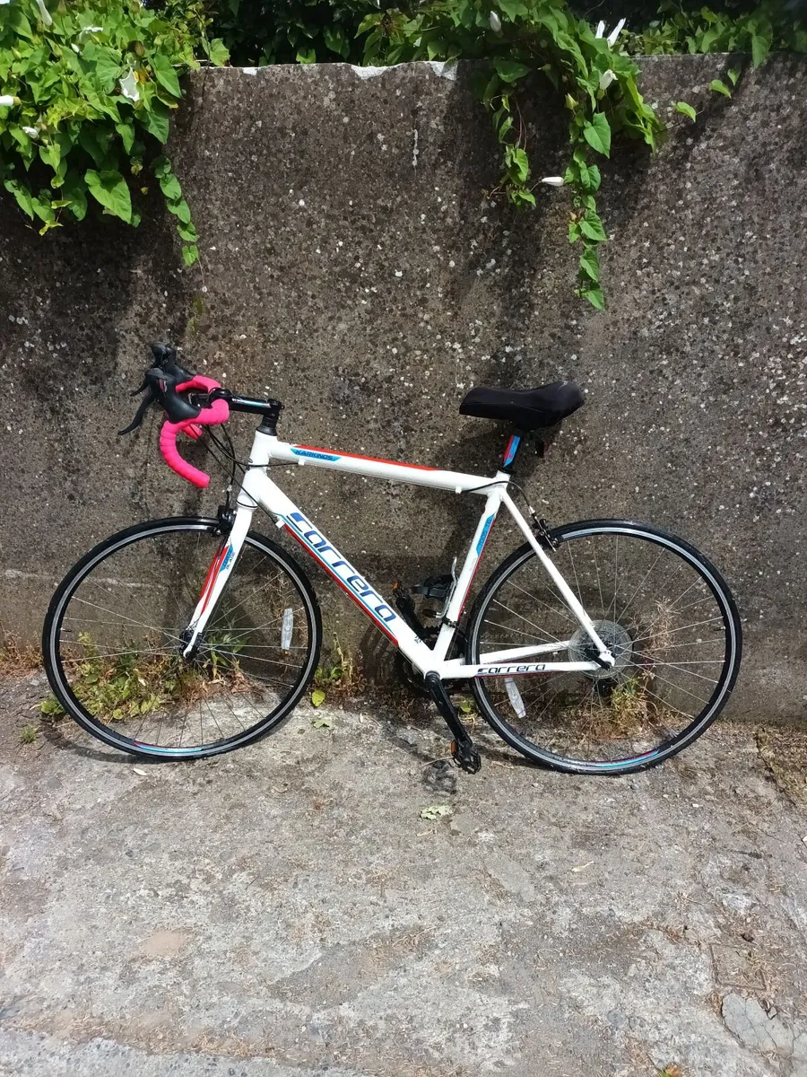 Racing bike - Image 1