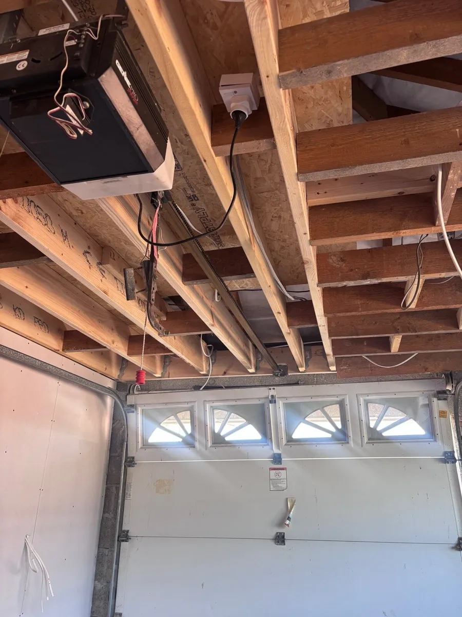 Garage Doors - Image 3
