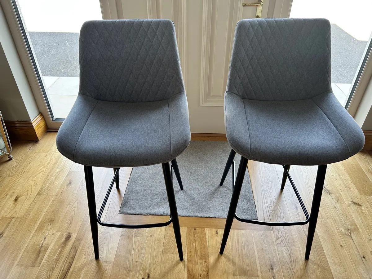 2 Kitchen Counter Stools - Image 2