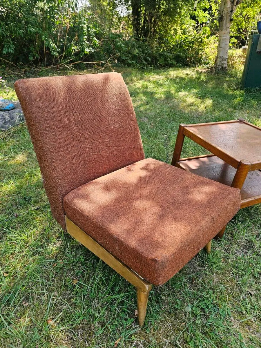 Retro chair - Image 2