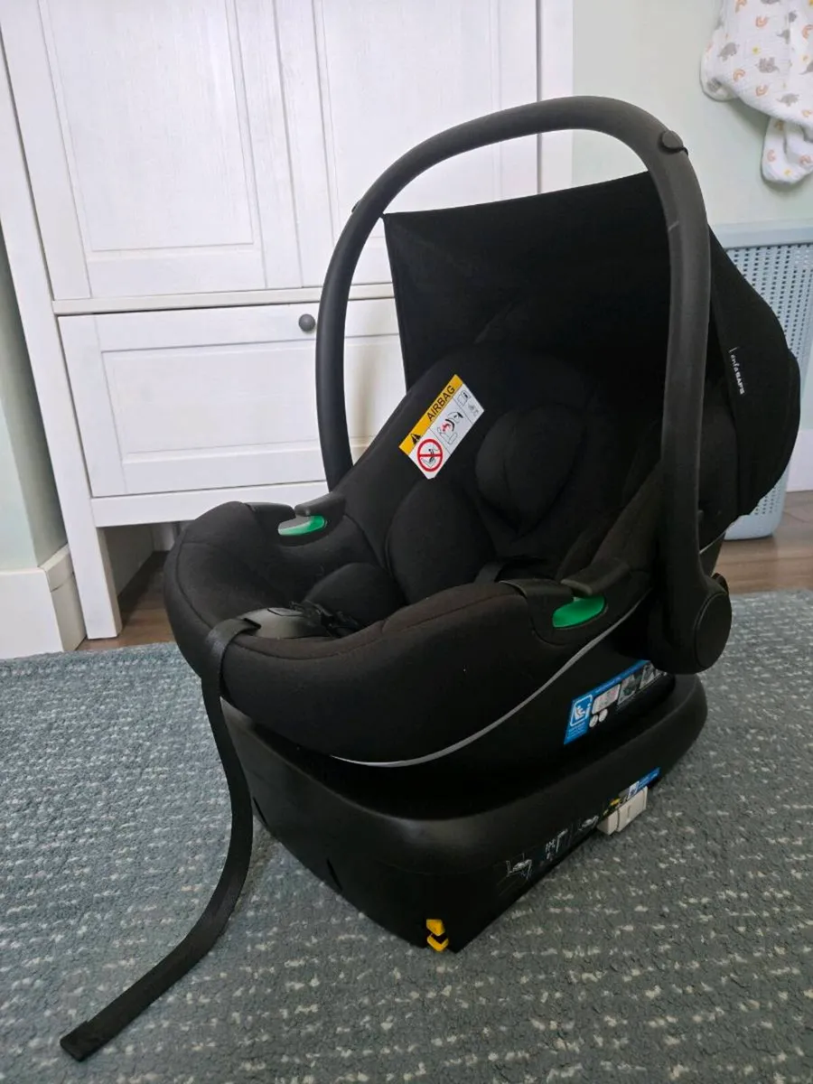EnfaSafe i-Size R129 Car Seat Black
With Isofix - Image 1