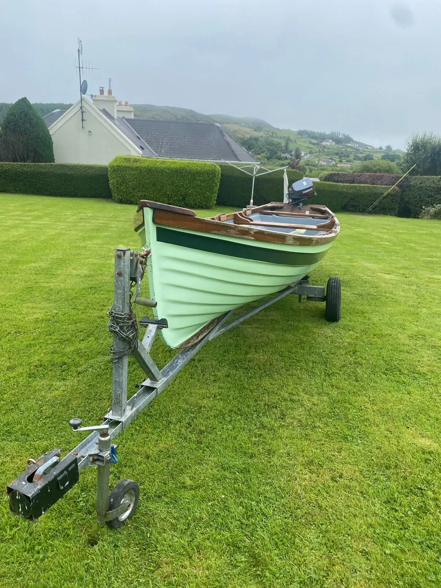 19ft Burke Lake Boat, Engine, Trailer and Cover - Image 2