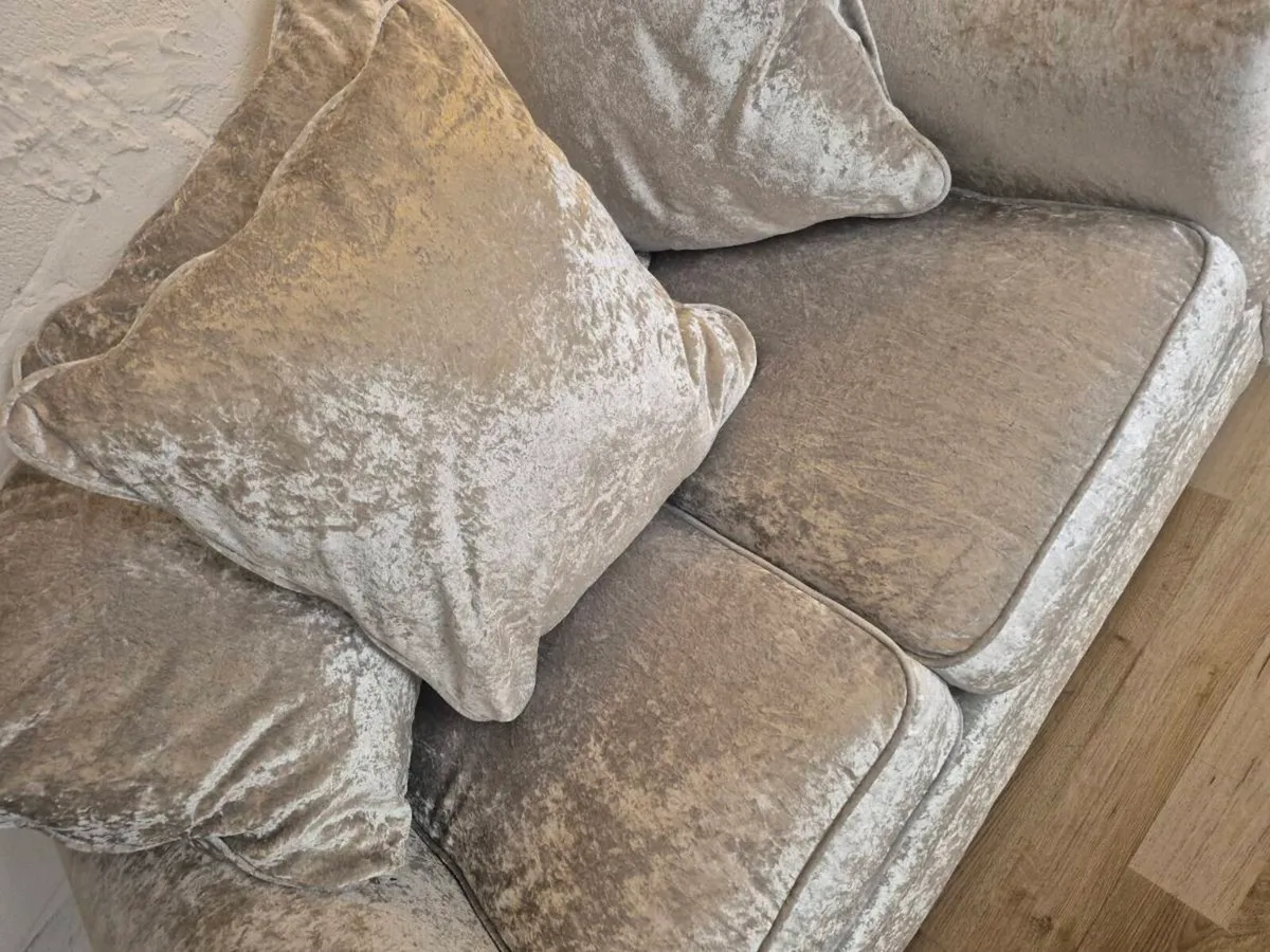 2 seater Couch for sale with Delivery - Image 3