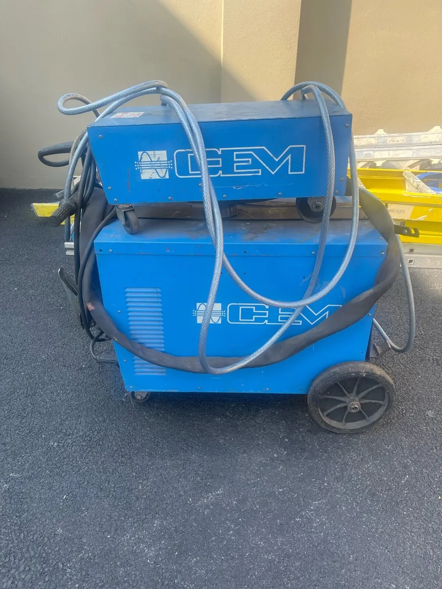 Welder - Image 1