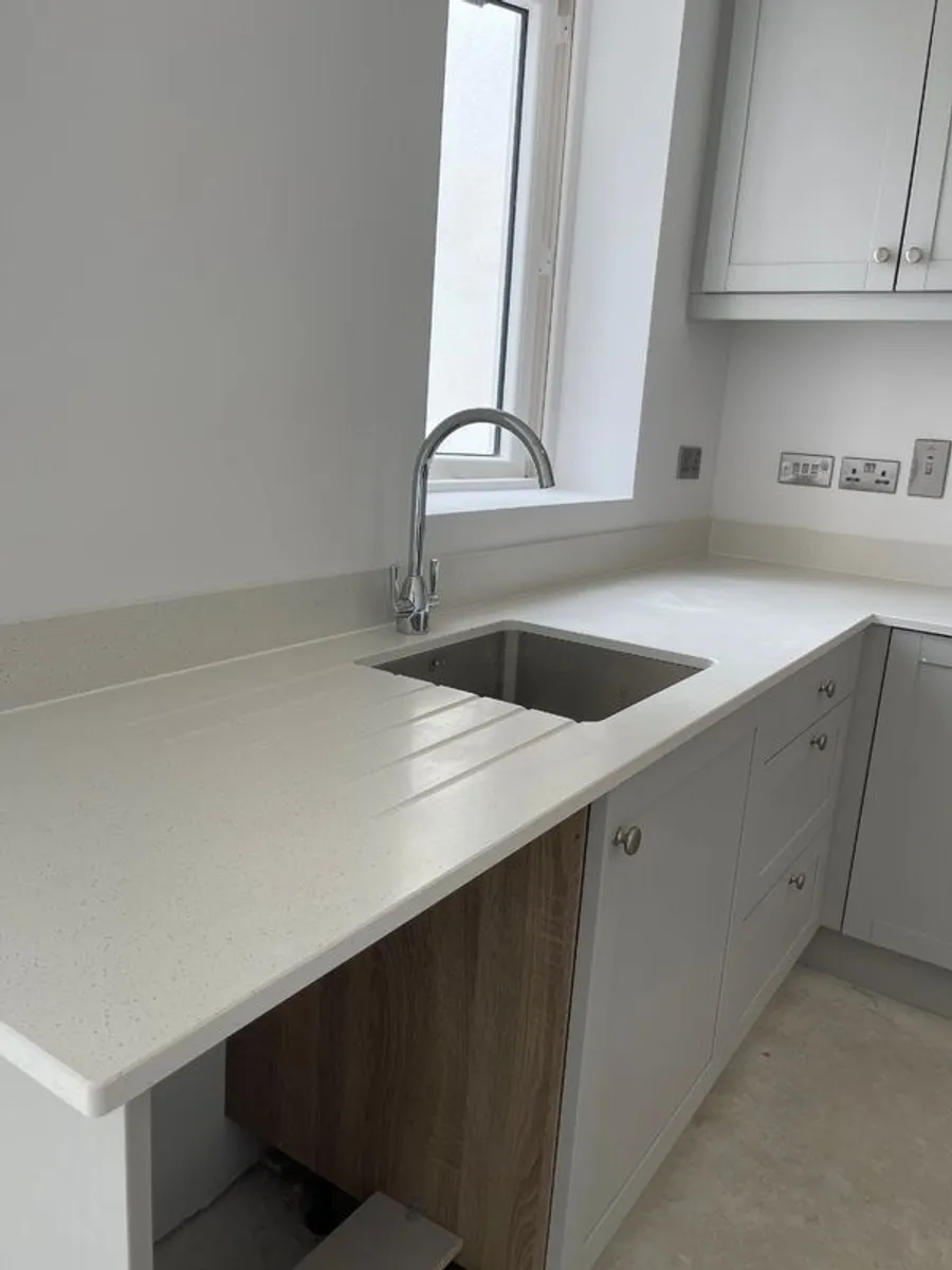 New kitchen. Never used. Grey. With peninsula. - Image 2