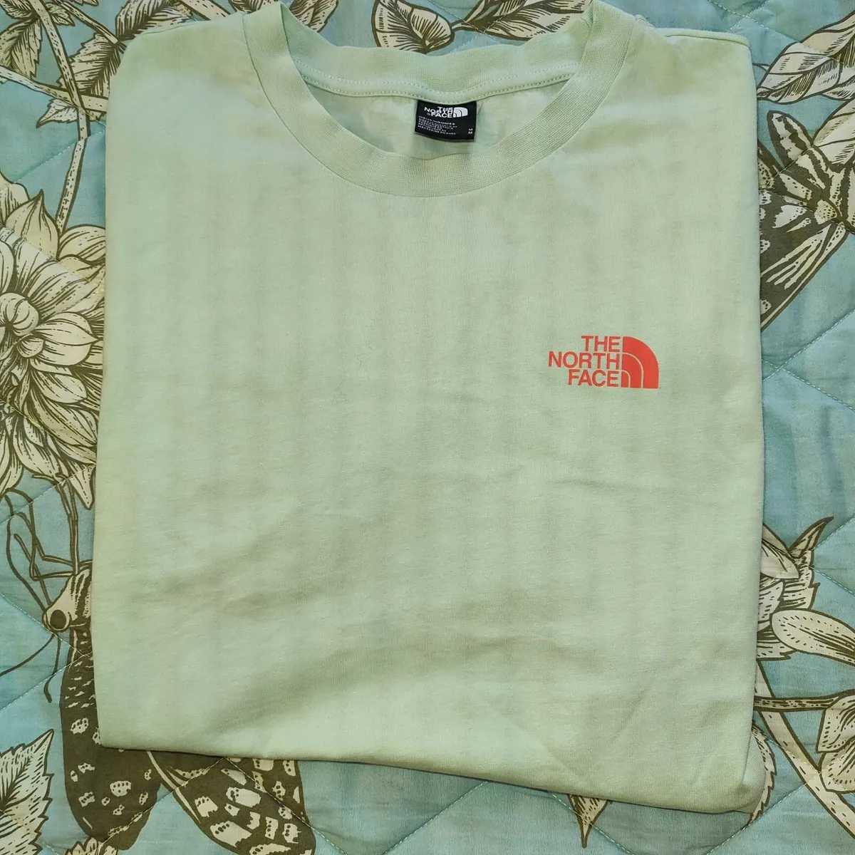The North Face T-shirt. - Image 1