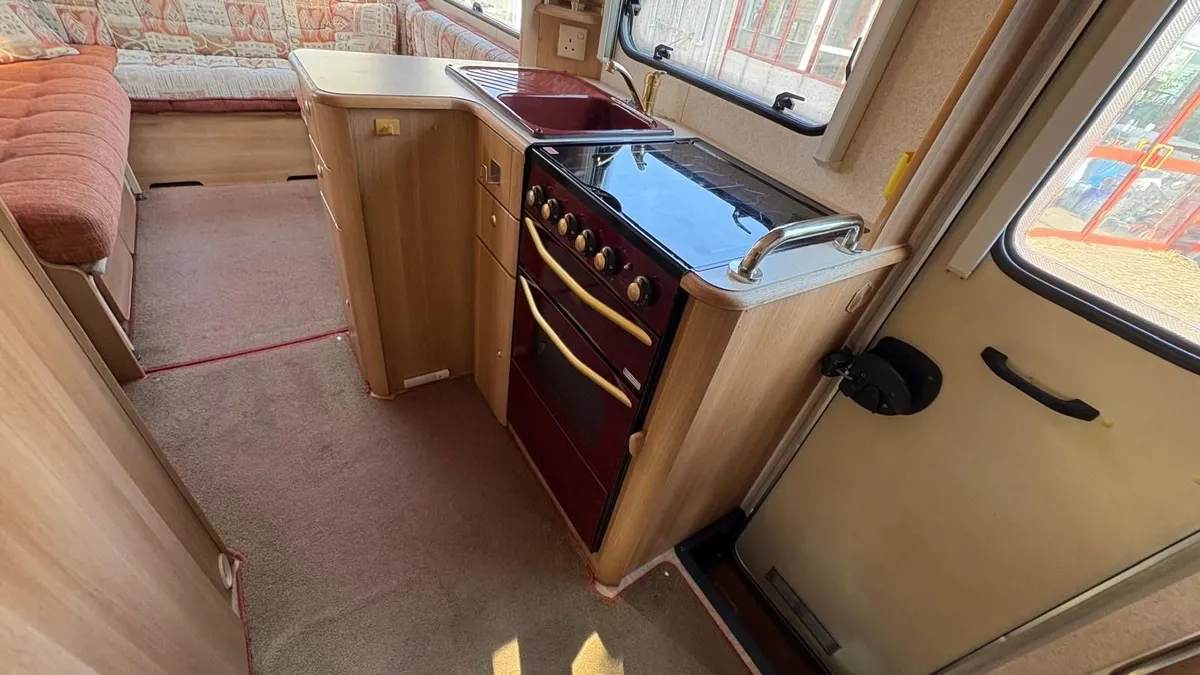 2003 AUTOCRUISE STARSPIRIT LOW PROFILE MOTORHOME - Image 3
