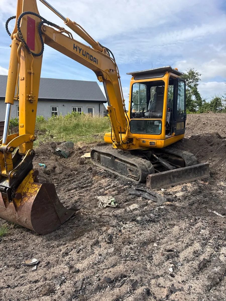 Hyundai Robex 55-3 (5.5 tonne) - Image 1